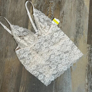 Bare Elegance Light Peach Lace Camisole Size Large NWT